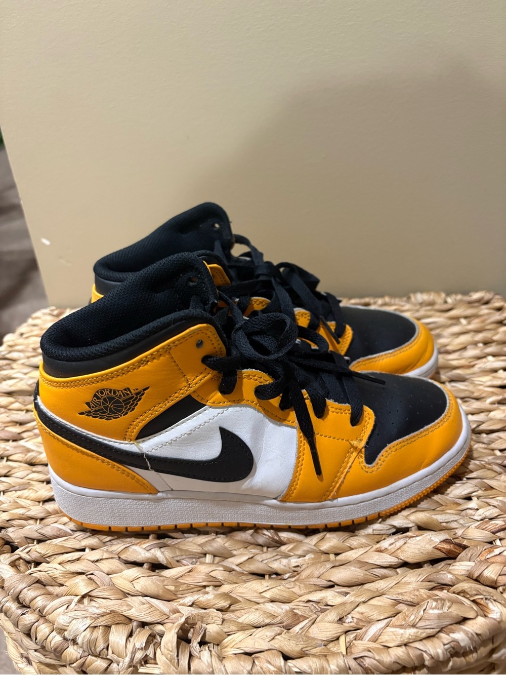 Jordan Kids' High-Top Sneakers in Yellow, Black & White